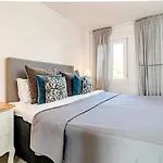 Cp - Modern Beachside In