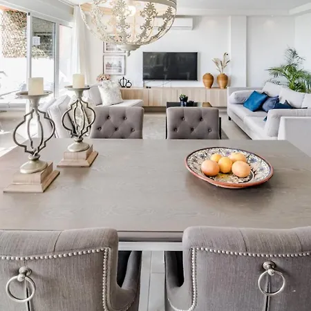 Apartment Cp - Modern Beachside In