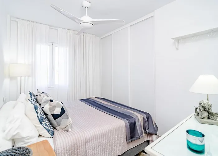 Cp - Modern Beachside In 公寓 埃斯特波纳